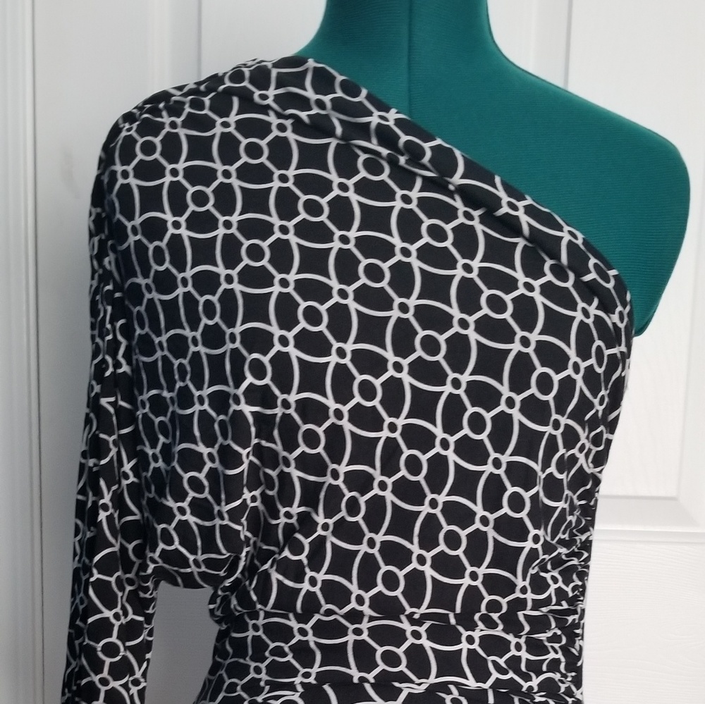 TART Geometric One Shoulder Top